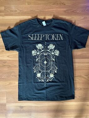 NWT Black Graphic Sleep Token Medium T-Shirt